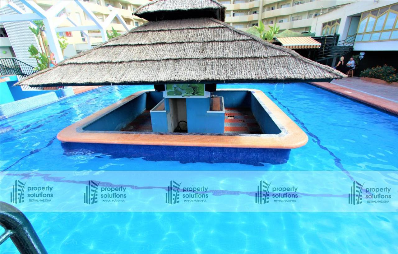 812 Benalbeach. 1ºlinea De Playa. Vistas A La Piscina Y La Montana. 贝纳尔马德纳 外观 照片