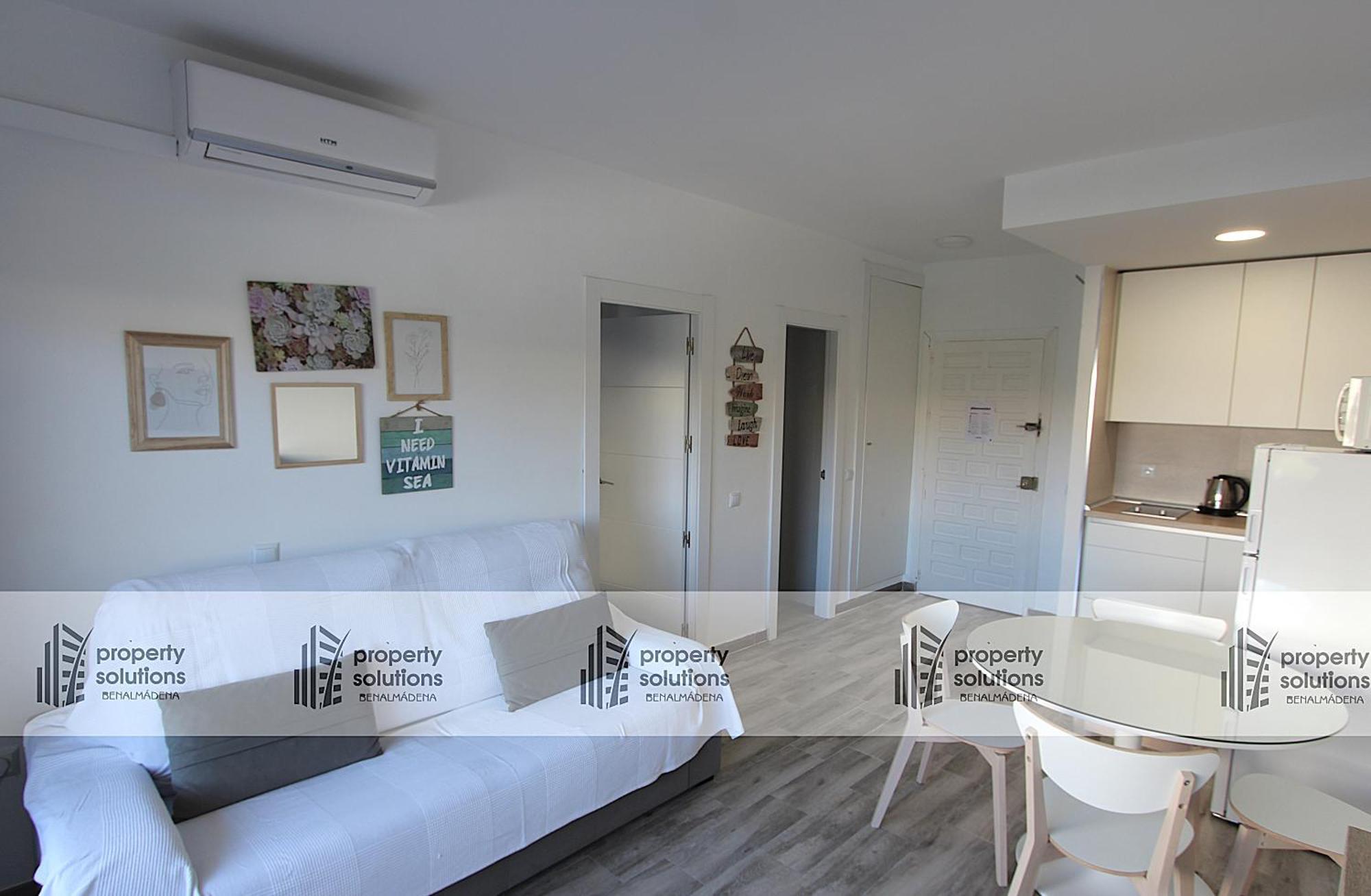 812 Benalbeach. 1ºlinea De Playa. Vistas A La Piscina Y La Montana. 贝纳尔马德纳 外观 照片